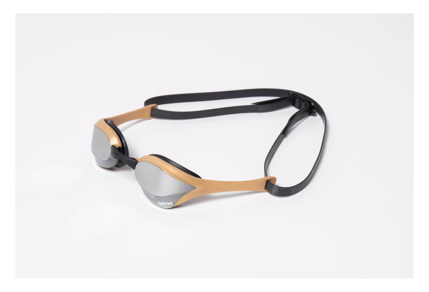 Arena COBRA ULTRA SWIPE MR SILVER GOLD Swimgoggles 5 Arena COBRA ULTRA SWIPE MR SILVER GOLD Swimgoggles - Image 3