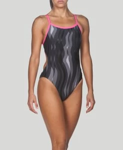 Arena Wavy Water Challenge Back - MaxLife -Arena Shop ftp m magentoproduct photos000808509 002 xl