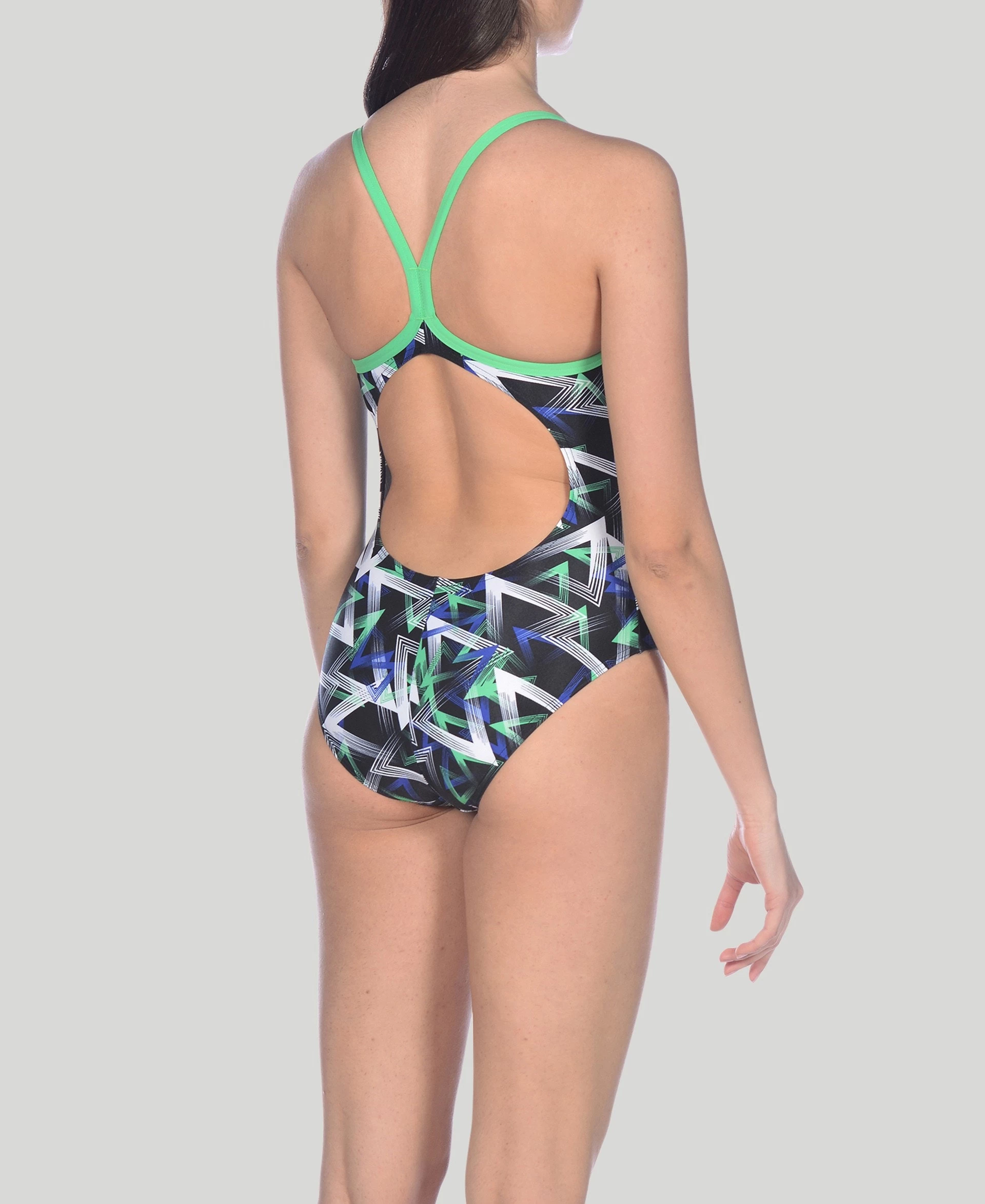 Arena Power Triangle Light Drop One Piece 8 Arena Power Triangle Light Drop One Piece - Image 6