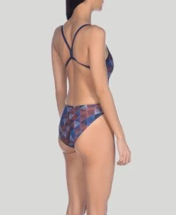Arena Linear Triangle Challenge Back One Piece -Arena Shop ftp m magentoproduct photos002375415 004 xl