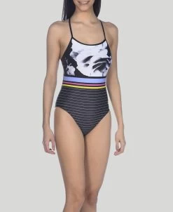 Arena Dark Floral Stripes Accelerate Back One Piece -Arena Shop ftp m magentoproduct photos002378501 002 xl