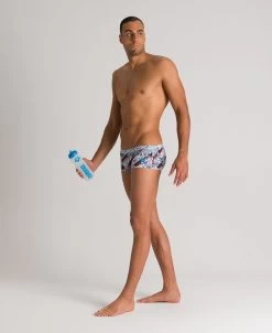 Arena Floral Reversible Low Waist Short- Maxlife 17 Arena Floral Reversible Low Waist Short- Maxlife -Arena Shop ftp m magentoproduct photos002864500 003 xl