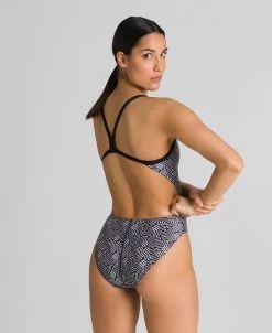 Arena Kikko Challenge Back One Piece 33 Arena Kikko Challenge Back One Piece -Arena Shop ftp m magentoproduct photos003502505 002 xl