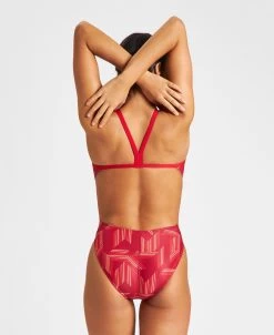 Arena Puzzled Challenge Back -Arena Shop ftp m magentoproduct photos004638450 002 xl