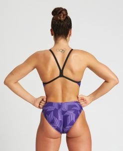 Arena Puzzled Challenge Back -Arena Shop ftp m magentoproduct photos004638590 002 xl