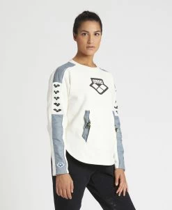 Arena Women's Team Crew Neck Sweatshirt -Arena Shop ftp m magentoproduct photos004836115 001 xl