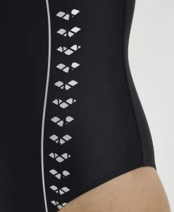 Arena Icons Logo U Back -Arena Shop ftp m magentoproduct photos005089550 005 xl