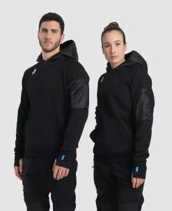 Arena Hooded Tech Sweatshirt -Arena Shop ftp m magentoproduct photos005589500 001 xl