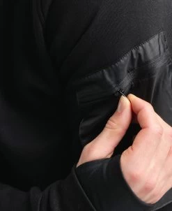 Arena Hooded Tech Sweatshirt -Arena Shop ftp m magentoproduct photos005589500 007 xl