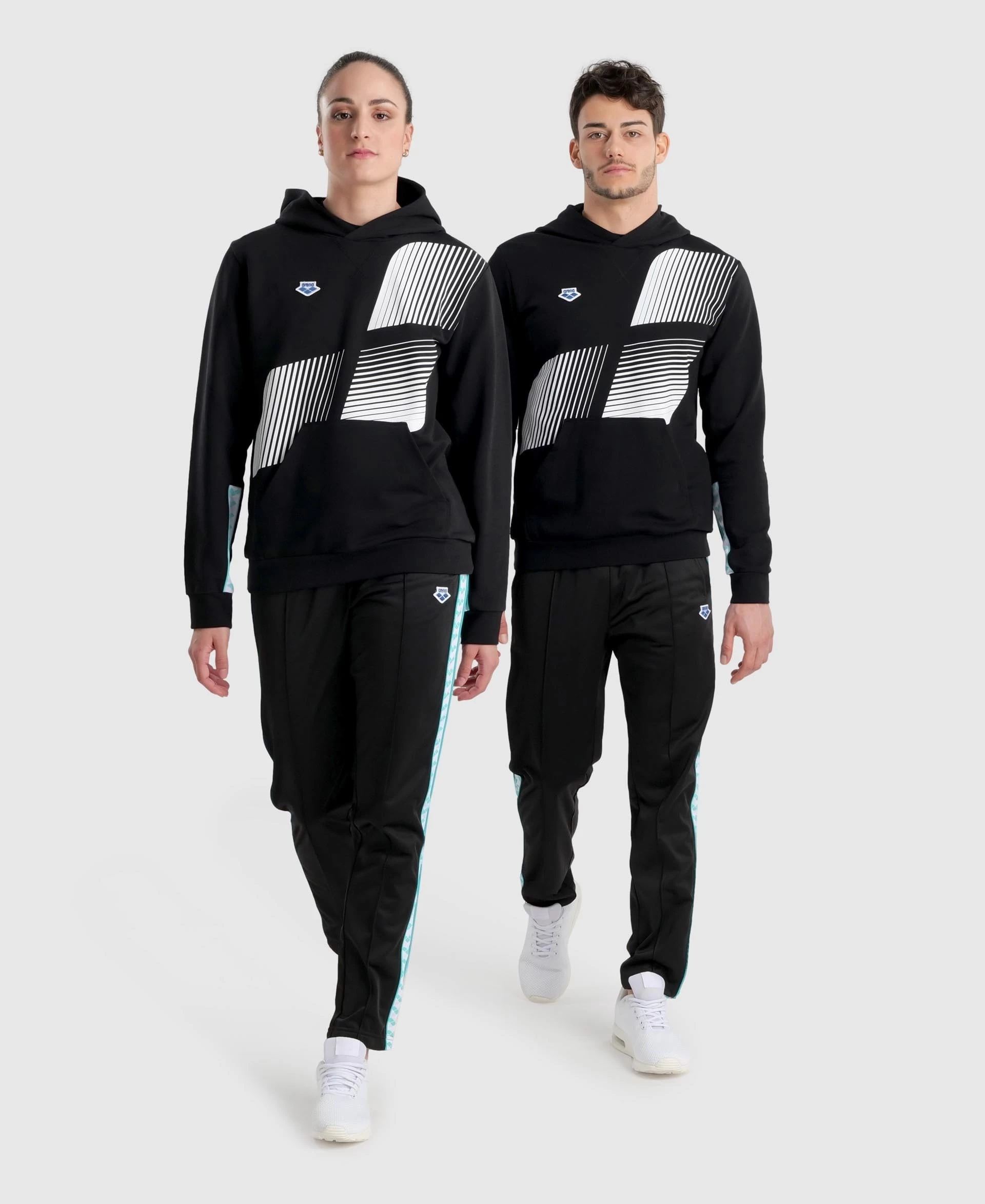 Arena Diamonds Solid Hoodie 5 Arena Diamonds Solid Hoodie - Image 3