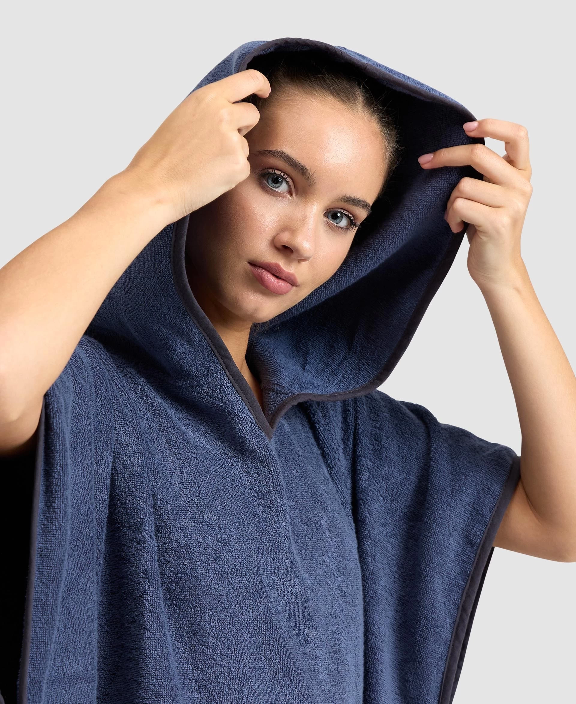 Arena Hooded Poncho 12 Arena Hooded Poncho - Image 10